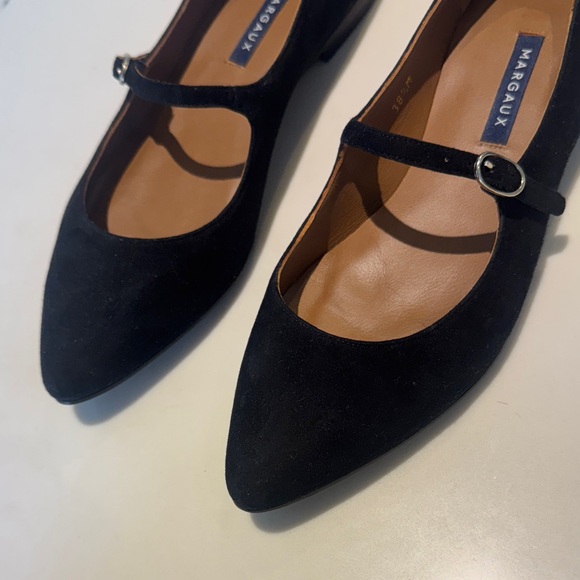 Margaux Elegant Black Flats - Picture 2 of 5
